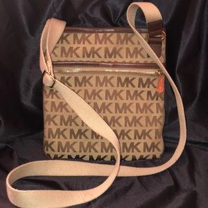 Michael Kors Crossbody Bag